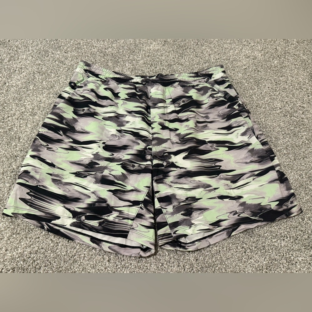 Lululemon Pace Breaker Linerless Shorts 7”